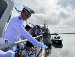 Lanal Ranai Gelar Upacara Tabur Bunga di Laut untuk Peringati Hari Dharma Samudera