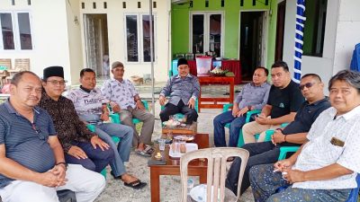 Mustamin Bakri foto Bersama dengan sahabat