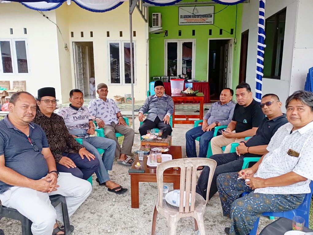 Mustamin Bakri foto Bersama dengan sahabat