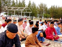 Takbir Berkumandang di Pantai Piwang, Muhammadiyah Natuna Rayakan Idul Fitri Penuh Kebersamaan