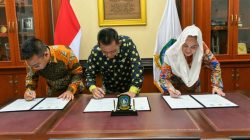 Penandatanganan perjanjian pengalihan PI yang dilakukan oleh CEO Prima Energy, Pieters Utomo, dan Direktur Utama PT PK NWN, Syahril Efendi, pada Kamis (24/4) di Gedung Daerah Kepulauan Riau, Tanjungpinang