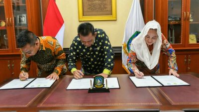 Penandatanganan perjanjian pengalihan PI yang dilakukan oleh CEO Prima Energy, Pieters Utomo, dan Direktur Utama PT PK NWN, Syahril Efendi, pada Kamis (24/4) di Gedung Daerah Kepulauan Riau, Tanjungpinang