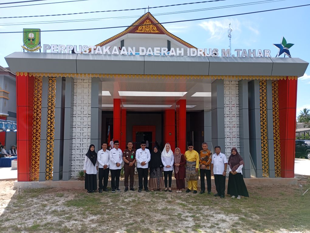 Pemerintah Kabupaten Natuna menggelar acara Peresemian Perpustakaan Idrus M. Tahar di Jalan Kolonel Penerbang Sumihar Sihotang, Kelurahan Ranai, Rabu (16/4/2025).
