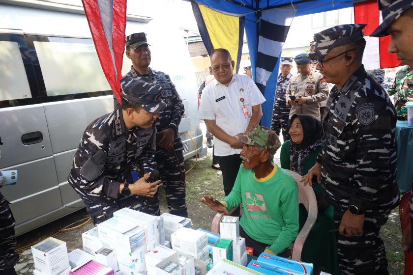 Panglima Koarmada II, Laksamana Muda TNI I.G.P. Alit Jaya, S.H., M.Si.,