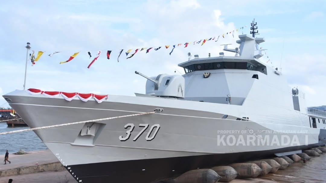 KRI Bung Hatta-370.