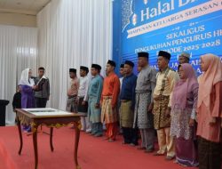Bupati Natuna Cen Sui Lan Hadiri Pengukuhan HKS dan Lepas Jamaah Haji dengan Doa Mabrur