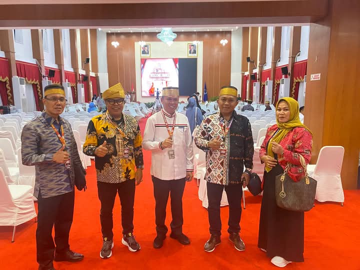 Lawyer Muh Nasrul Arsyad, Ady Indra Pawennari Ketua serta Amrullah Rasal sebagai Sekretaris BPW KKSS Kepri turun hadir acara mubes