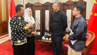 Ansar Ahmad dan Cen Sui Lan audiensi dengan Duta Besar Republik Rakyat Tiongkok (RRT) untuk Indonesia, Wang Lutong di Jakarta, Rabu (26/3/2025) foto Diskominfo Kepri
