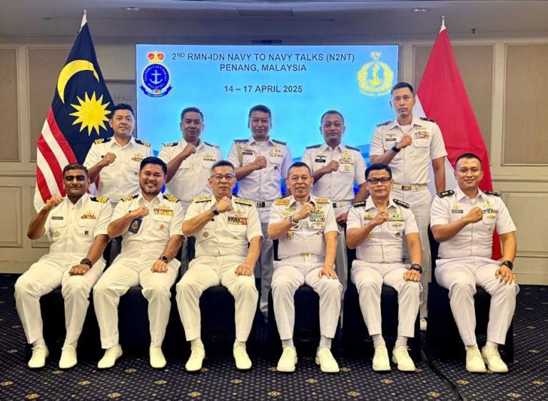 TNI AL dan Tentera Diraja Laut Malaysia (TLDM) telah menggelar pertemuan Navy To Navy Talks (NTNT) ke-2 di Penang, Malaysia.