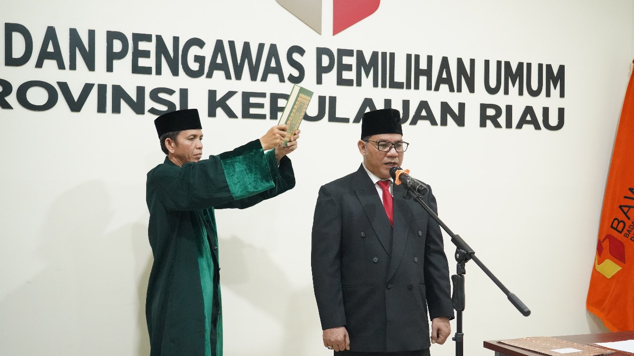 Said Abdullah Dahlawi sebagai anggota Bawaslu Provinsi Kepulauan Riau (Kepri) untuk periode 2023–2028
