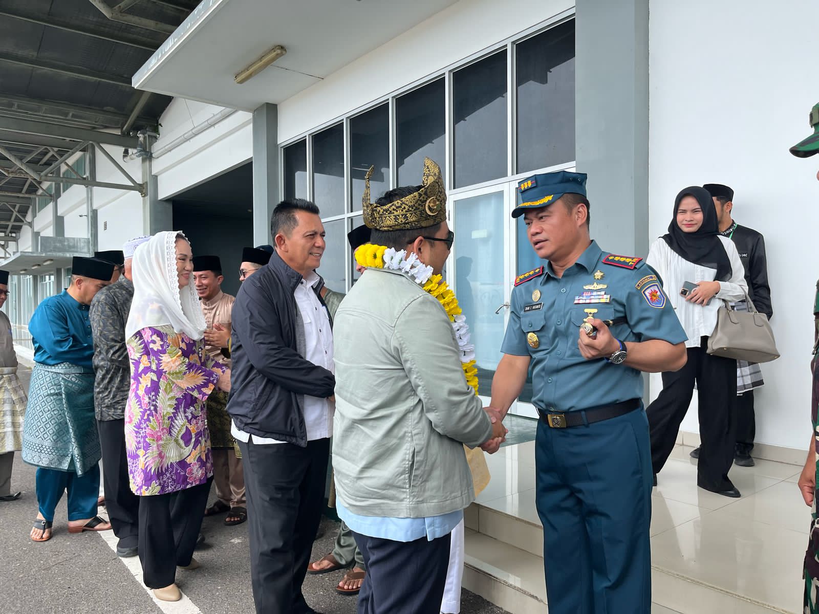 Komandan Pangkalan TNI AL Ranai (Danlanal Ranai), Kolonel Laut (P) Dian Tri Hutanto menghadiri Diskusi Publik