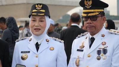 Bupati Natuna Cen sui lan bersama wakil Bupati Jarmin