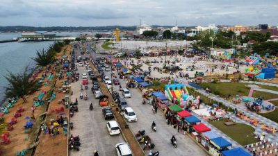 kawasan pesisir di Taman Gurindam 12, Tanjungpinang