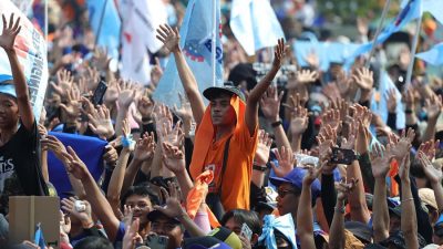 Hari Buruh Internasional (May Day) di Monumen Nasional (Monas), Jakarta, Kamis (1/5/2025).