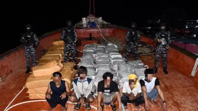 KSAL Perintahkan Seluruh Jajaran TNI AL Perkuat Patroli Laut usai Lanal Tanjung Balai Gagalkan Penyelundupan 2,061 Ton Sabu