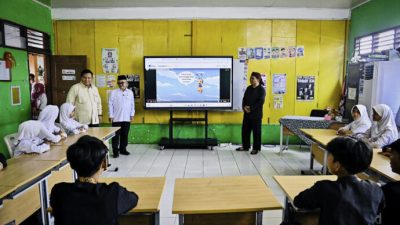 Anggaran Rp16,9 Triliun untuk Digitalisasi Sekolah: Langkah Nyata Prabowo di Hardiknas