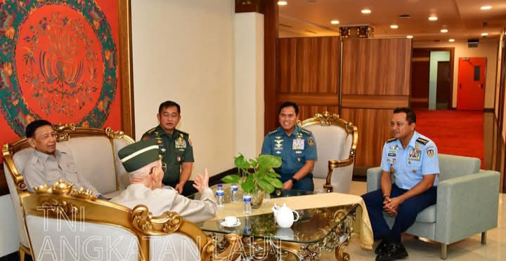 Kepala Staf Angkatan Laut (Kasal) Laksamana TNI Dr. Muhammad Ali menghadiri Halal Bihalal Idul Fitri 1446 H / 2025 M Presiden Republik Indonesia