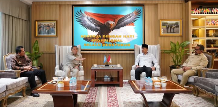 Kepala Staf Kepresidenan (KSP), Letjen TNI (Purn) AM Putranto, memimpin rapat koordinasi membahas Desain Awal Pengembangan Wilayah Provinsi Kepulauan Riau (Kepri).