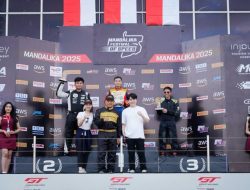 Kepala Staf Kepresidenan Hadiri GT World Challenge Asia 2025, Dukung Sport Tourism di Mandalika