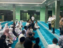 Bupati Natuna Lepas 57 Jemaah Haji dengan Suasana Haru dan Canda, Ini Pesan Pentingnya