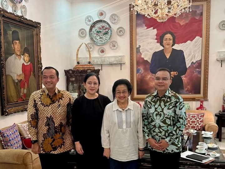 Pertemuan yang berlangsung di kediaman Megawati di Jl Teuku Umar, Menteng, Jakarta Pusat, diposting melalui akun Instagram @prasetyo_hadi yang ditautkan dengan akun @sufmi_dasco