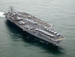 Gunakan Hak Lintas Transit, Kapal Induk AS USS Nimitz Lintasi Selat Malaka