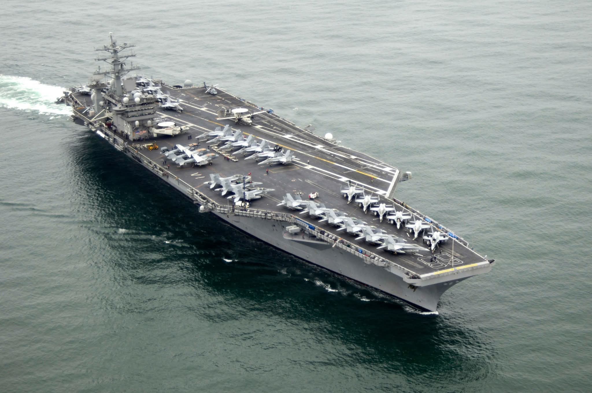 kapal induk Amerika Serikat USS Nimitz (CVN-68) Foto Puspen TNI