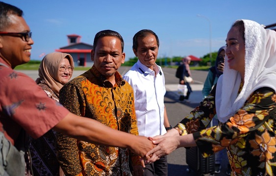 Bupati Natuna Cen Sui lan