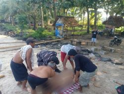 Tim SAR Gabungan Evakuasi Mayat Terapung di Pantai Galau, Pandeglang