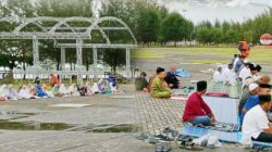 Sholat Idul Adha, Muhammadiyah Natuna Kurban Dua Ekor Sapi di Tengah Rintik Hujan