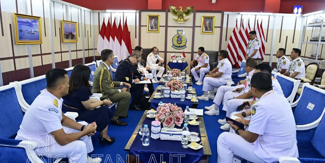 Kepala Staf Angkatan Laut (Kasal) Laksamana TNI Dr. Muhammad Ali menerima kunjungan kehormatan (Courtesy Call) dari sejumlah delegasi dari negara-negara sahabat
