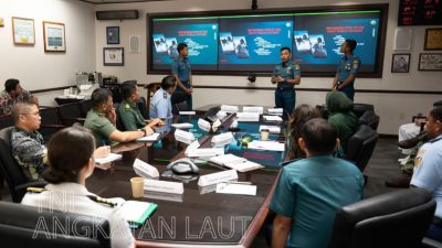 Pusat penerangan Angkatan Laut