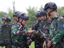 Prajurit Yon Arhanud 1 Marinir Tingkatkan Profesionalisme melalui Latihan Kolone Gerakan Taktis