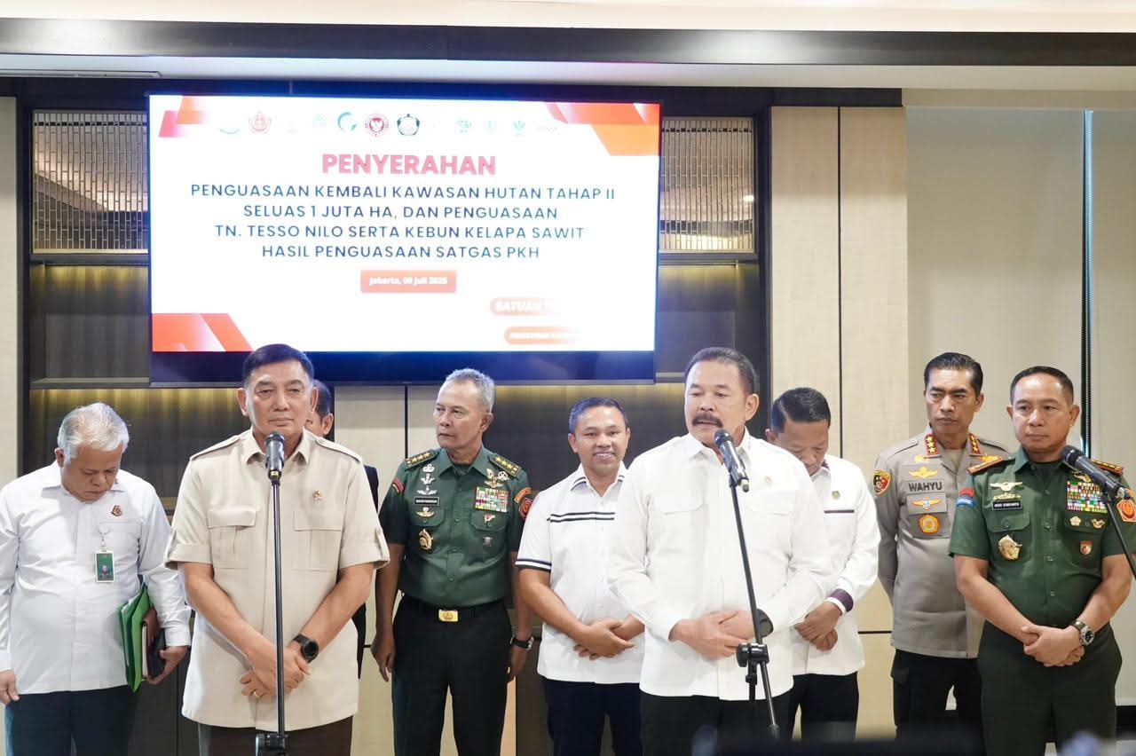 Penyerahan Tahap III Hasil Penguasaan Kawasan Hutan di Kejaksaan Agung RI, Rabu (9/7/2025)