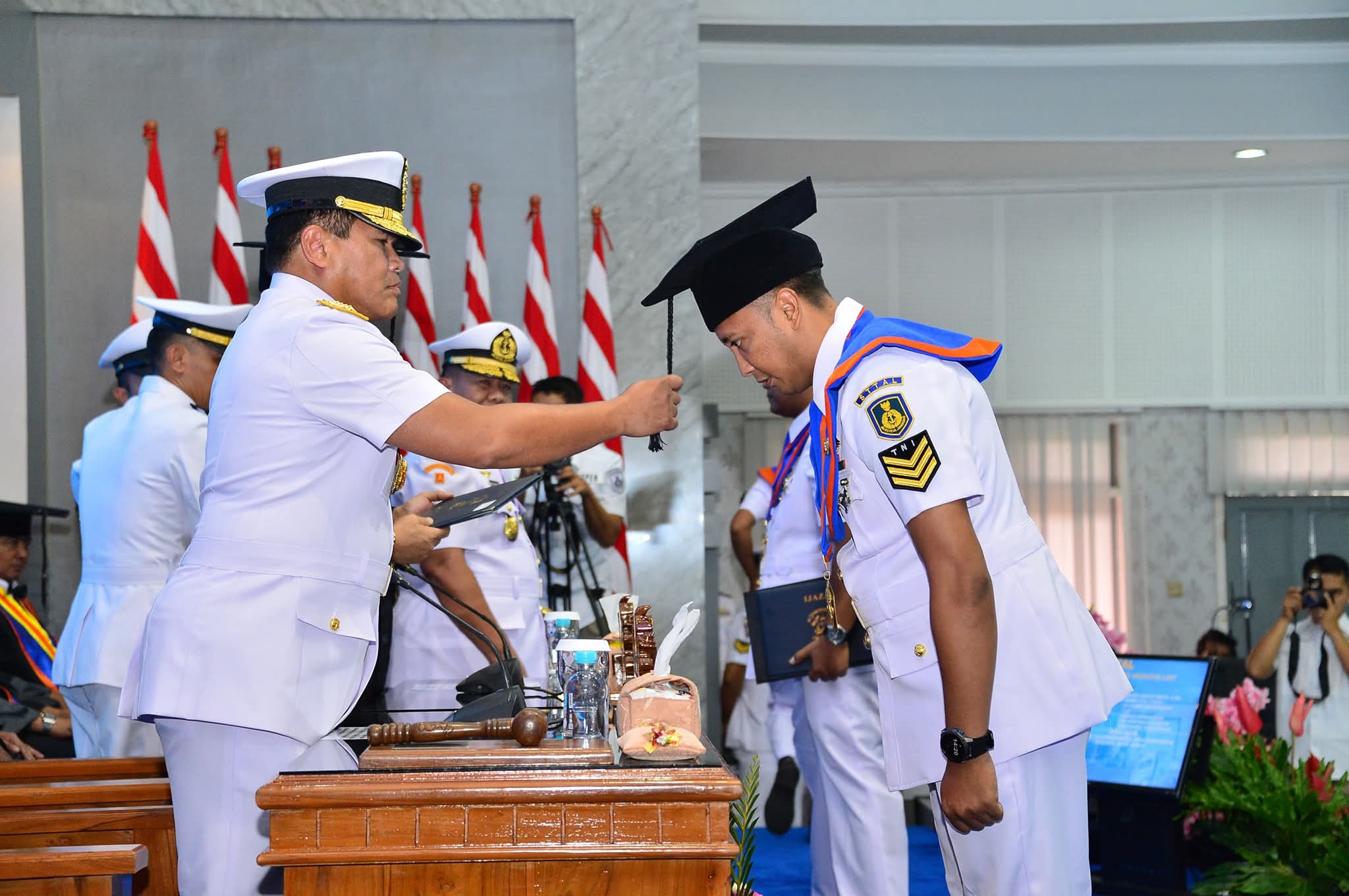 Wisuda Sekolah Tinggi Teknologi Angkatan Laut (STTAL)