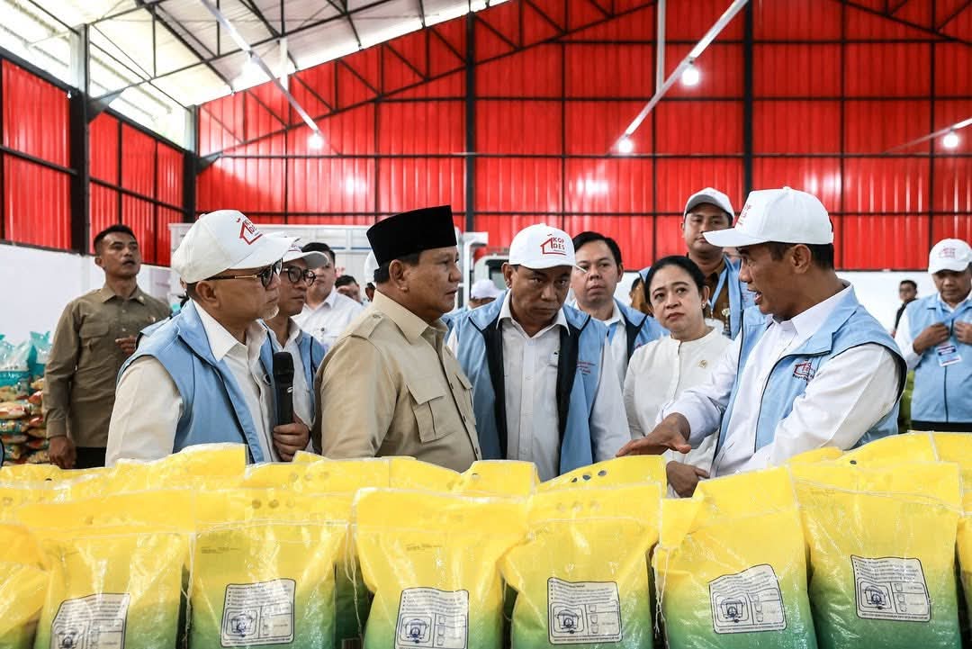 Presiden Prabowo Subianto usai resmi meluncurkan kelembagaan 80.081 Koperasi Desa dan Kelurahan Merah Putih Desa Bentangan, Kec. Wonosari, Kab. Klaten, Jawa Tengah, 21 Juli 2025.