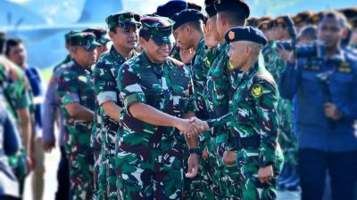 Kepala Staf Angkatan Laut (Kasal) Laksamana TNI Dr. Muhammad Ali menghadiri Pelepasan Kontingen Satgas Patriot II dari Pangkalan TNI AU Halim Perdanakusuma, Jakarta, pada Minggu (6/7/2025).