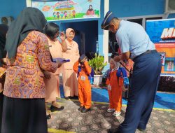 Kolonel Pnb I Ketut Adiyasa Ambara dan Ny. Dewi Buka MPLS TK/KB Angkasa Lanud RSA dengan Semangat Keceriaan