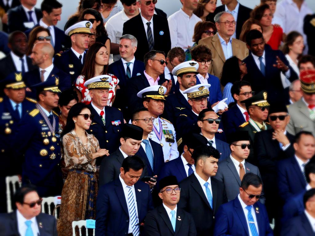 Kepala Staf Angkatan Laut (Kasal) Laksamana TNI Dr. Muhammad Ali turut mendampingi Presiden Indonesia Prabowo Subianto