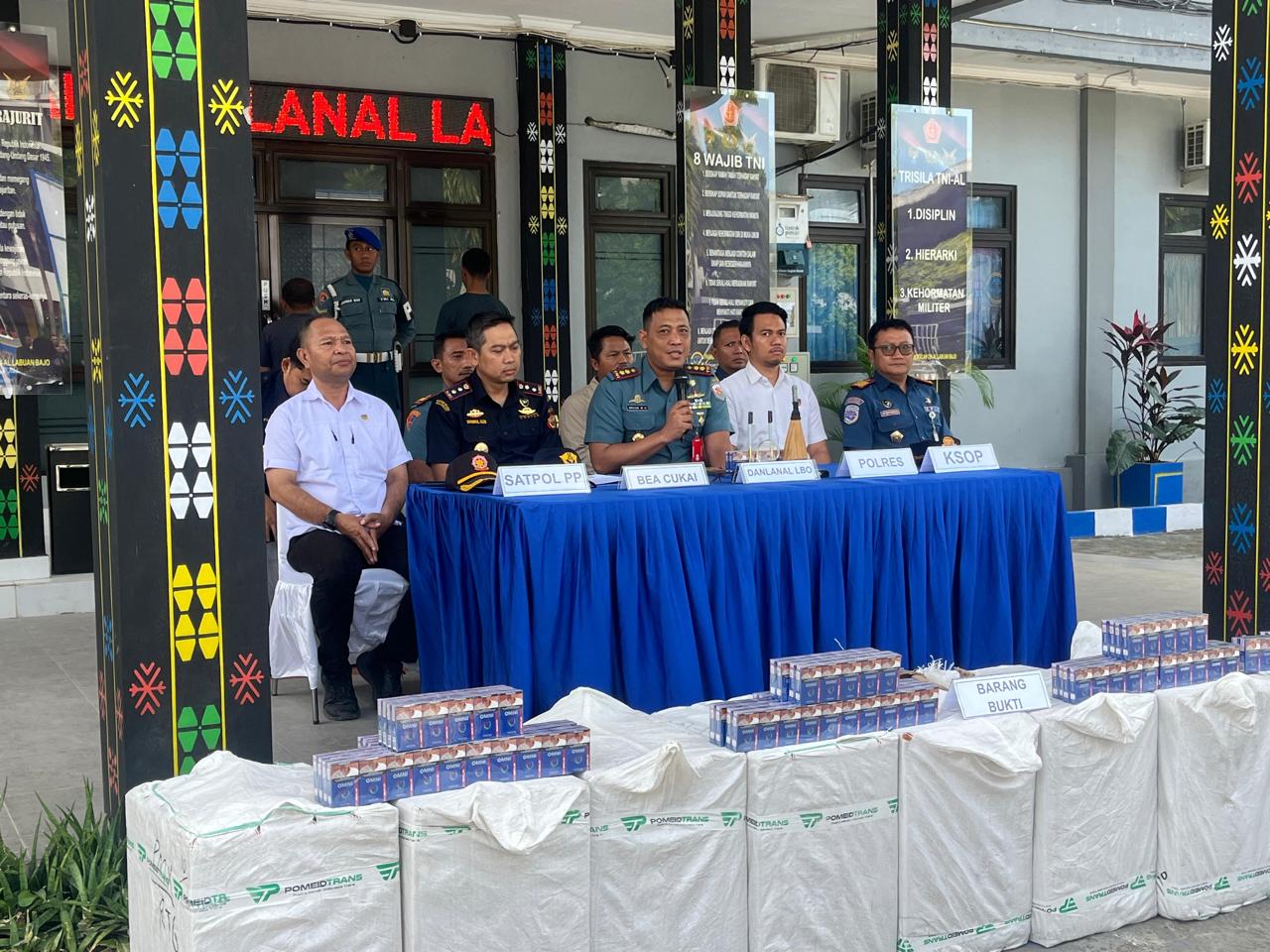 Dalam operasi gabungan yang digelar Selasa (15/7), Tim Gabungan Pangkalan TNI AL (Lanal) Labuan Bajo berhasil mengamankan rokok ilegal