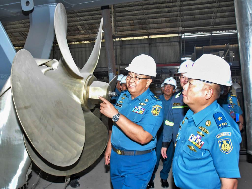 Foto Dinas Penerangan Angkatan Laut