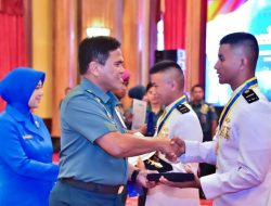 Prabowo Subianto Pimpin Pelantikan Perwira TNI AL, Kasal Muhammad Ali Berikan Pembekalan Tantangan Global