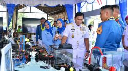 Kepala Staf Angkatan Laut (Kasal) Laksamana TNI Dr. Muhammad Ali memimpin acara penutupan pendidikan dan wisuda 433 Taruna Akademi Angkatan Laut (AAL)
