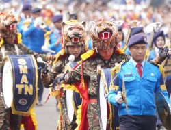 Drumband GBN SMA Taruna Nusantara Memukau dalam Parade Kehormatan Militer 2025