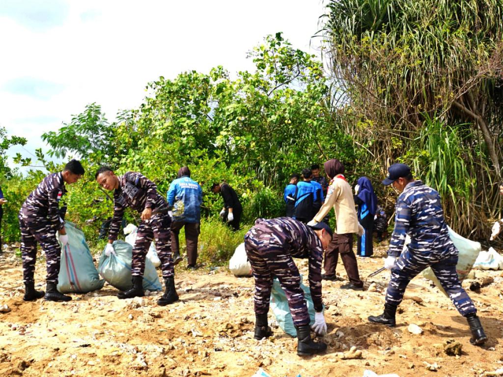 Dinas Potensi Maritim Angkatan Laut (Dispotmaral) bersama Dispotmar Lantamal IV Batam
