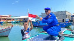 Satpolairud Natuna Bagikan Bendera Merah Putih ke Nelayan di HUT RI ke-80, Tingkatkan Nasionalisme di Perbatasan