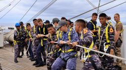 Taruna AAL dan Peserta APCS 2025 Pelajari Peran Layar di KRI Bima Suci Selama Lattek KJK