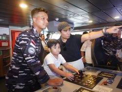 KRI REM 331 Sambut Keluarga Pahlawan Nasional di Tengah Misi Sea Garuda, Harmoni Tugas Operasi