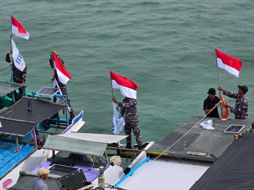 Di Sabang, hingga marauke pengibaran bendera berlangsung hingga 14 Agustus 2025, menciptakan pemandangan lautan Merah Putih yang membanggakan.  