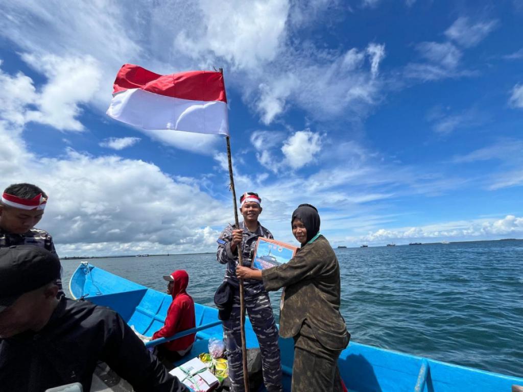 Foto Dinas Penerangan Angkatan Laut